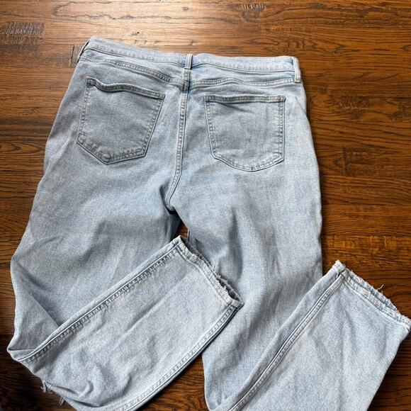 GAP Vintage Slim Mid Rise 32 14R Light Wash Distressed Classic Casual Edgy - Picture 7 of 7